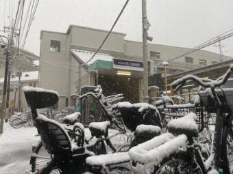 市川真間駅前大雪